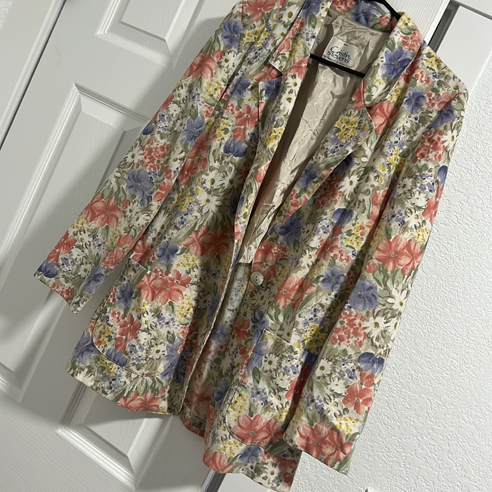 Floral Blazer with Multicolor Design